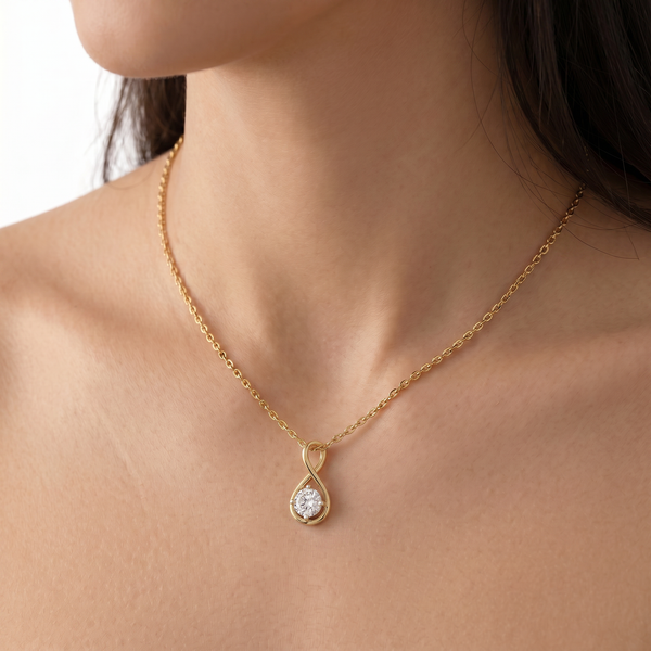Akshaya Pendant
